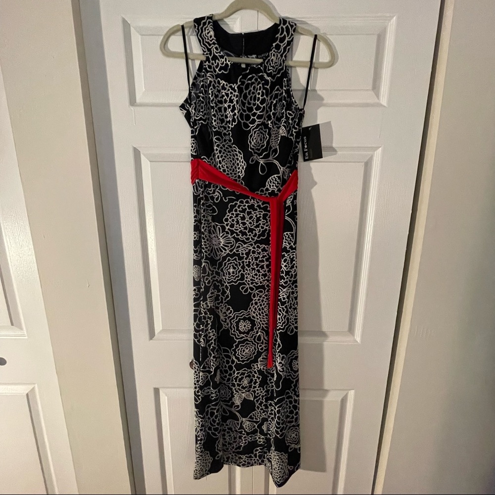 Navy blue maki dress with red tie belt and white floral embroidery size 12